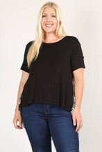 Load image into Gallery viewer, Plus Size Top Hi Low Hem Plaid