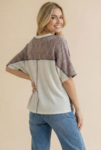 Load image into Gallery viewer, Floral Color Block Short Sleeve Knit Top