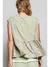 Load image into Gallery viewer, V-Neck Floral Pattern Trim Ruffle Rib Knitted Sleeveless Top