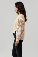 Load image into Gallery viewer, PLUS FLORAL LONG SLEEVE SLITS PULLOVER TOP