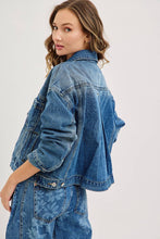 Load image into Gallery viewer, FLORAL PRINT DENIM BARREL JEANS