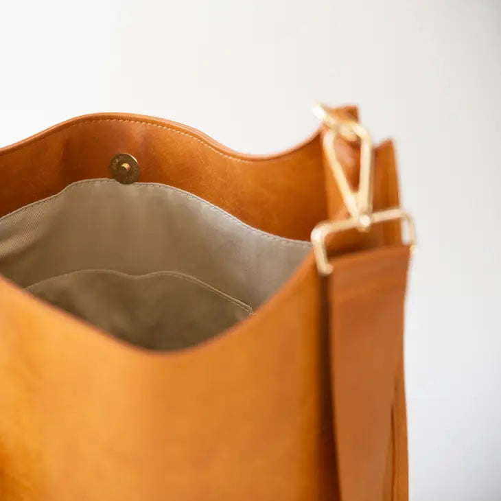 THE WONDERLUST BAG
