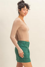 Load image into Gallery viewer, Scoop Neck Long Sleeve Crop Top