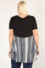 Load image into Gallery viewer, Plus Size Top Hi Low Hem Plaid