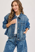 Load image into Gallery viewer, FLORAL PRINT DENIM BARREL JEANS