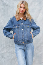 Load image into Gallery viewer, PLUS CORDUROY COLLAR BUTTON DOWN DENIM JACKET