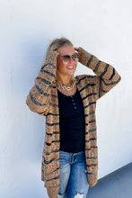 Load image into Gallery viewer, STRIPE MILEY DOT CARDIGAN