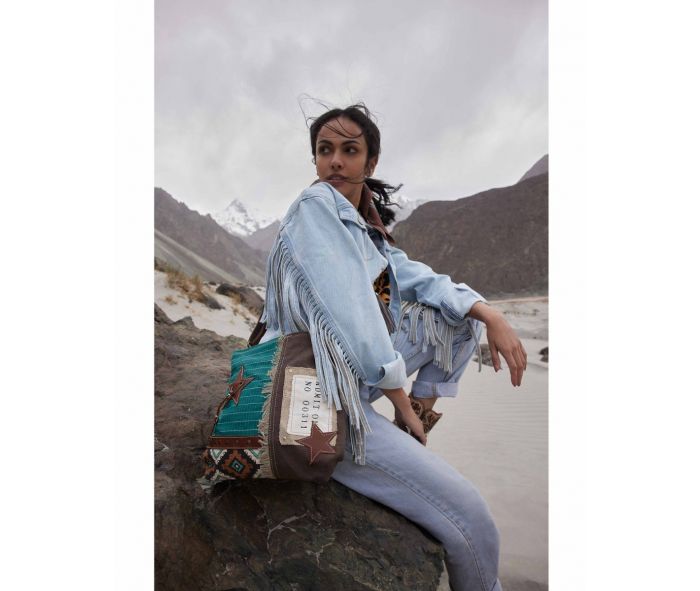Star Pacer Shoulder Bag