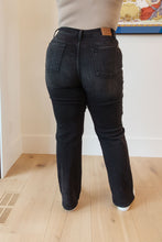 Load image into Gallery viewer, Eleanor High Rise Classic Straight Jeans in Washed Black