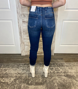 EXPOSED BUTTON HIGH RISE SUPER SKINNY