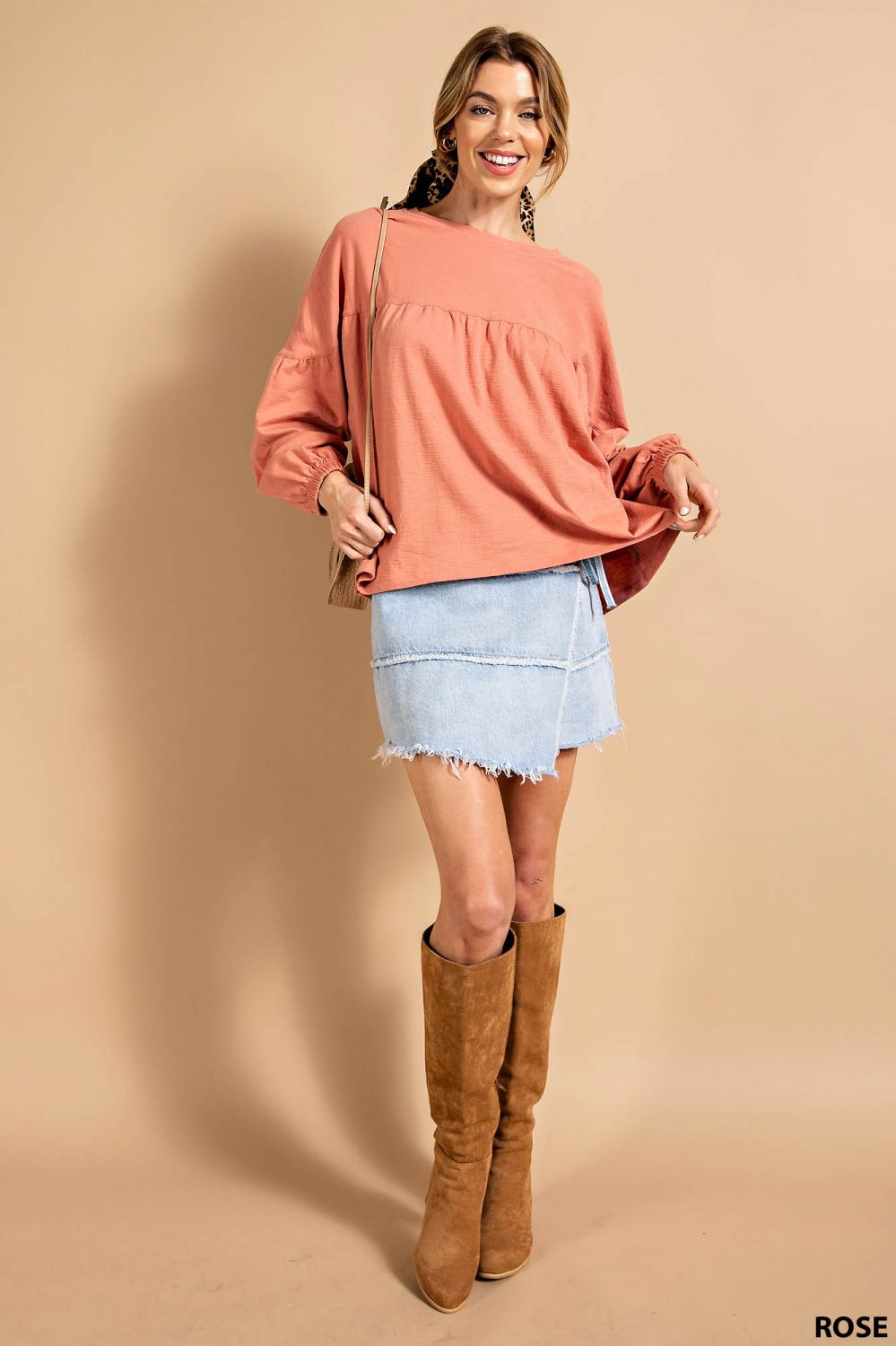 CREW NECK GATHER SEAM TOP
