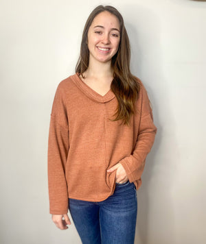 RIBBED PULLOVER KNIT